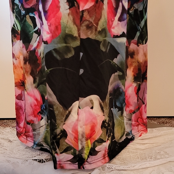 Floral floor length dress - Picture 7 of 14